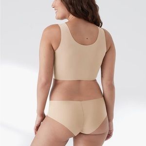 NWT Set True & Co Lift Full Cup Bra and Hipster Panties Underwear Medium